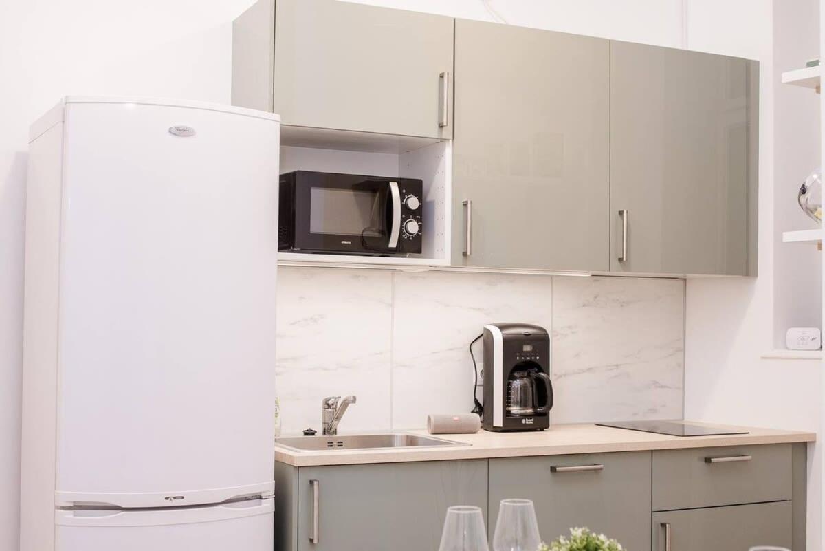 Brand New Central Ac Apartment Budapeste Exterior foto