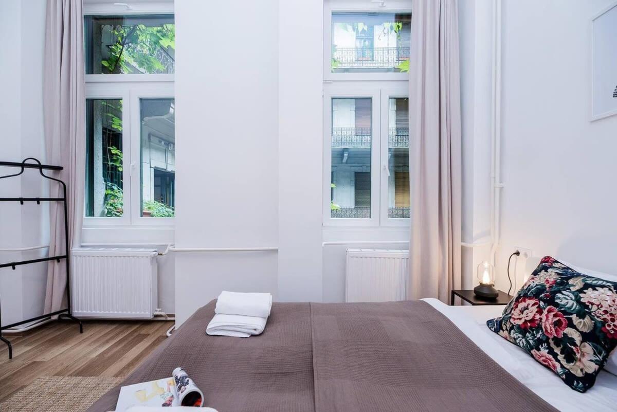 Brand New Central Ac Apartment Budapeste Exterior foto